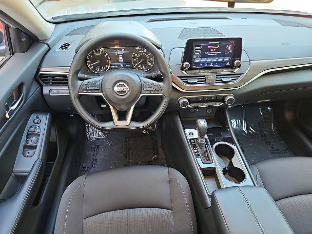 Certified 2024 Nissan Altima 2.5 SV FWD image 12