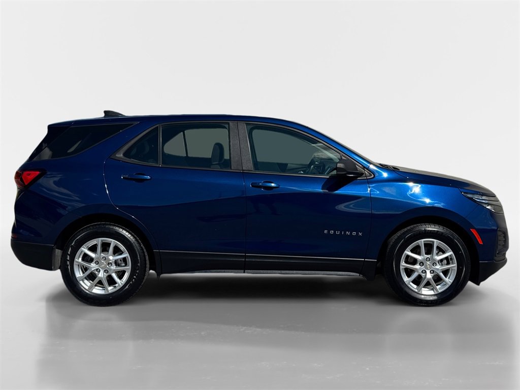 Used 2022 Chevrolet Equinox LS image 8
