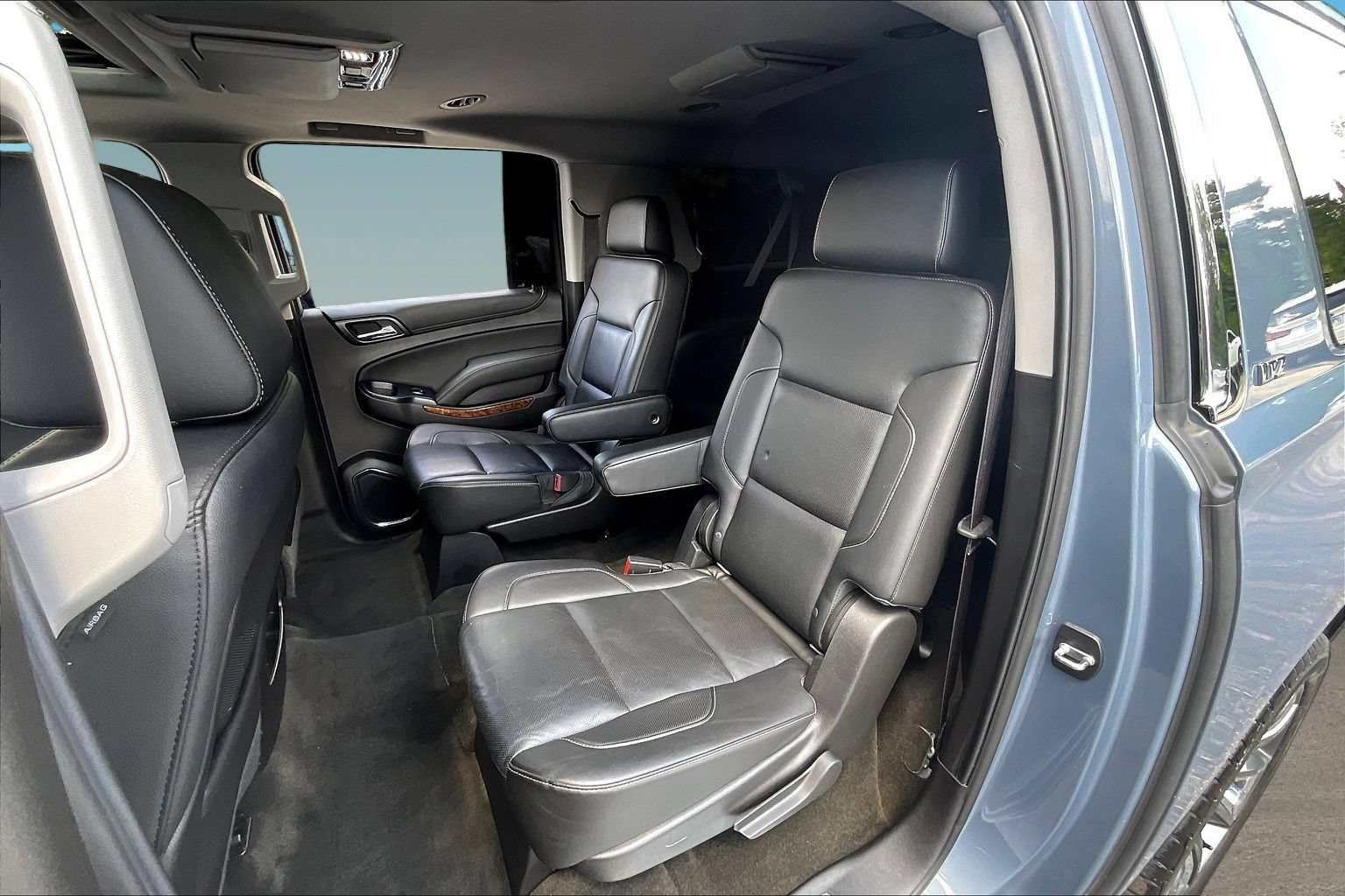 Used 2015 Chevrolet Suburban LTZ AWD/4WD image 21