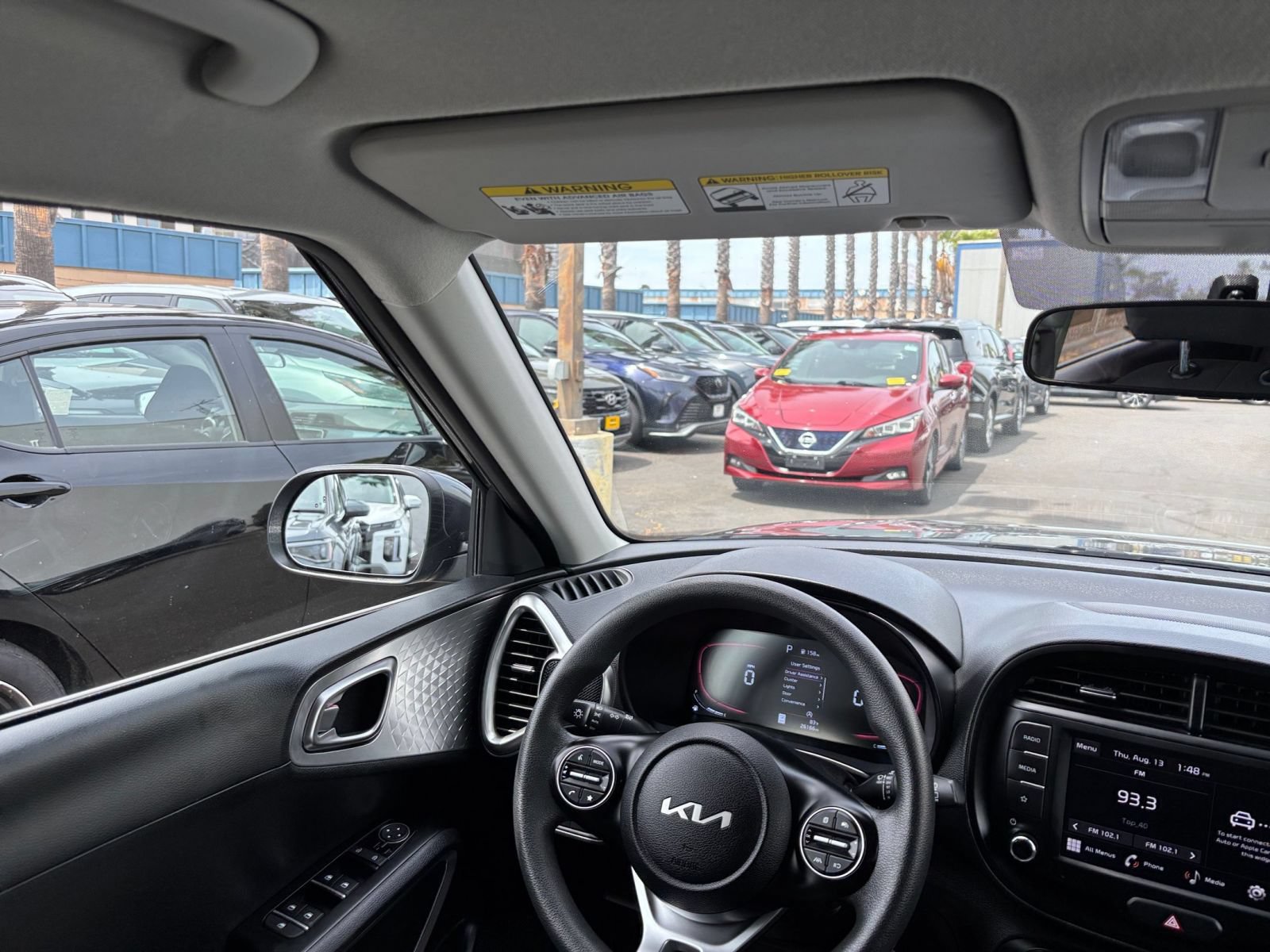 Used 2025 Kia Soul LX w/ LX Technology Package FWD image 31