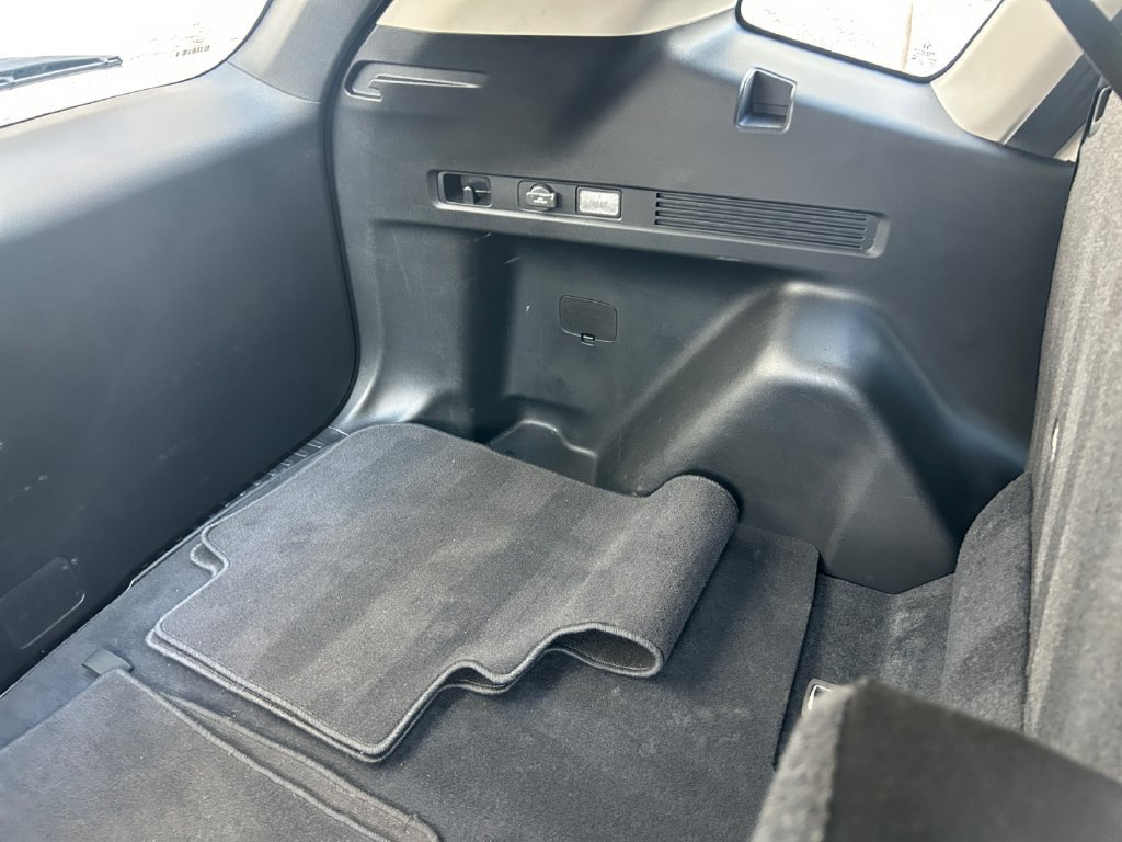 Used 2024 Honda CR-V LX image 25