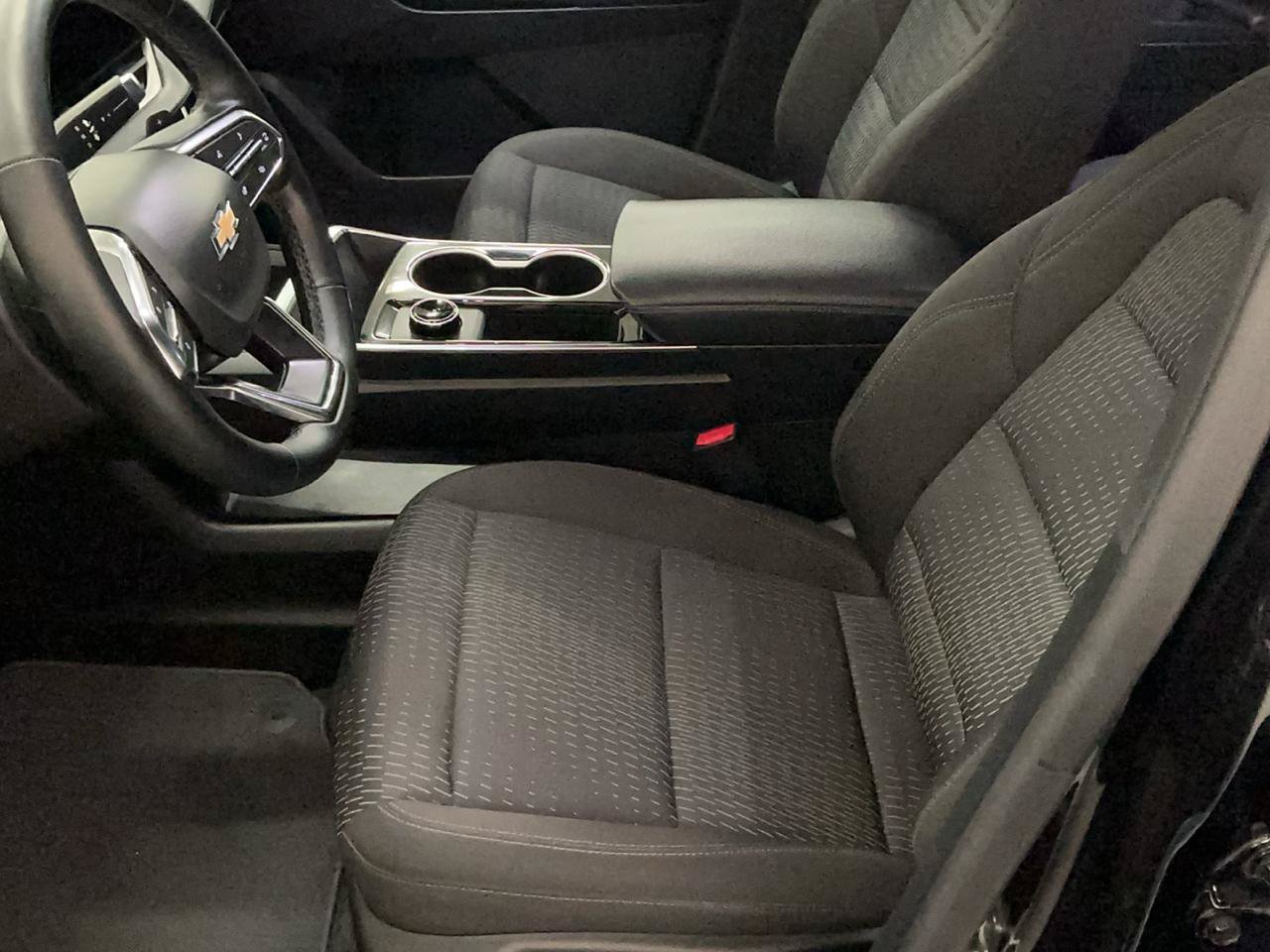 Used 2026 Chevrolet Equinox LT AWD/4WD image 9