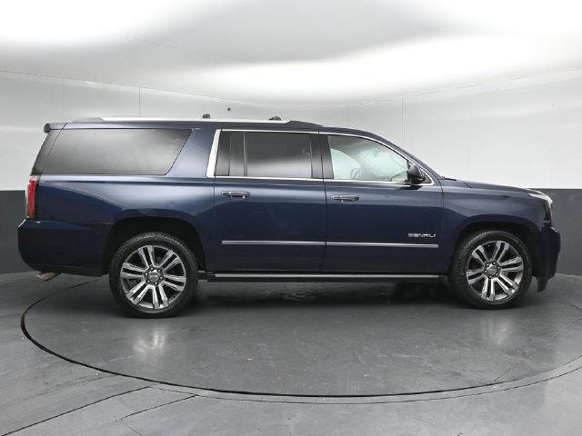 Used 2018 GMC Yukon XL Denali w/ Denali Ultimate Package AWD/4WD image 8