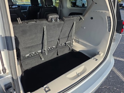 Used 2024 Chrysler Pacifica Touring-L FWD image 20
