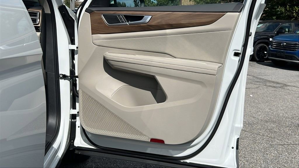 New 2026 Volkswagen Atlas SE image 7