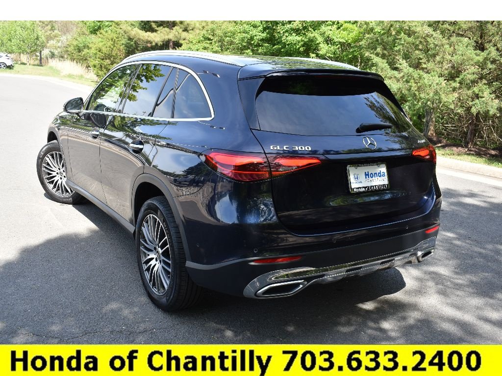 Used 2023 Mercedes-Benz GLC 300 4MATIC image 5