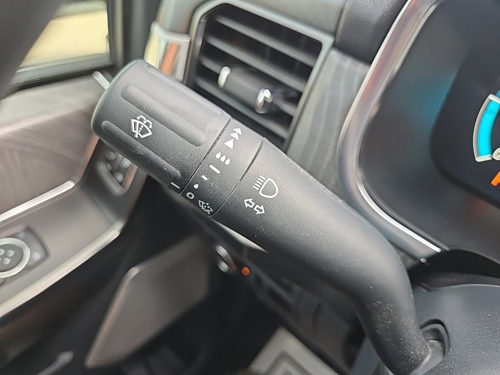 Used 2023 Ford F150 Platinum w/ FX4 Off-Road Package image 58