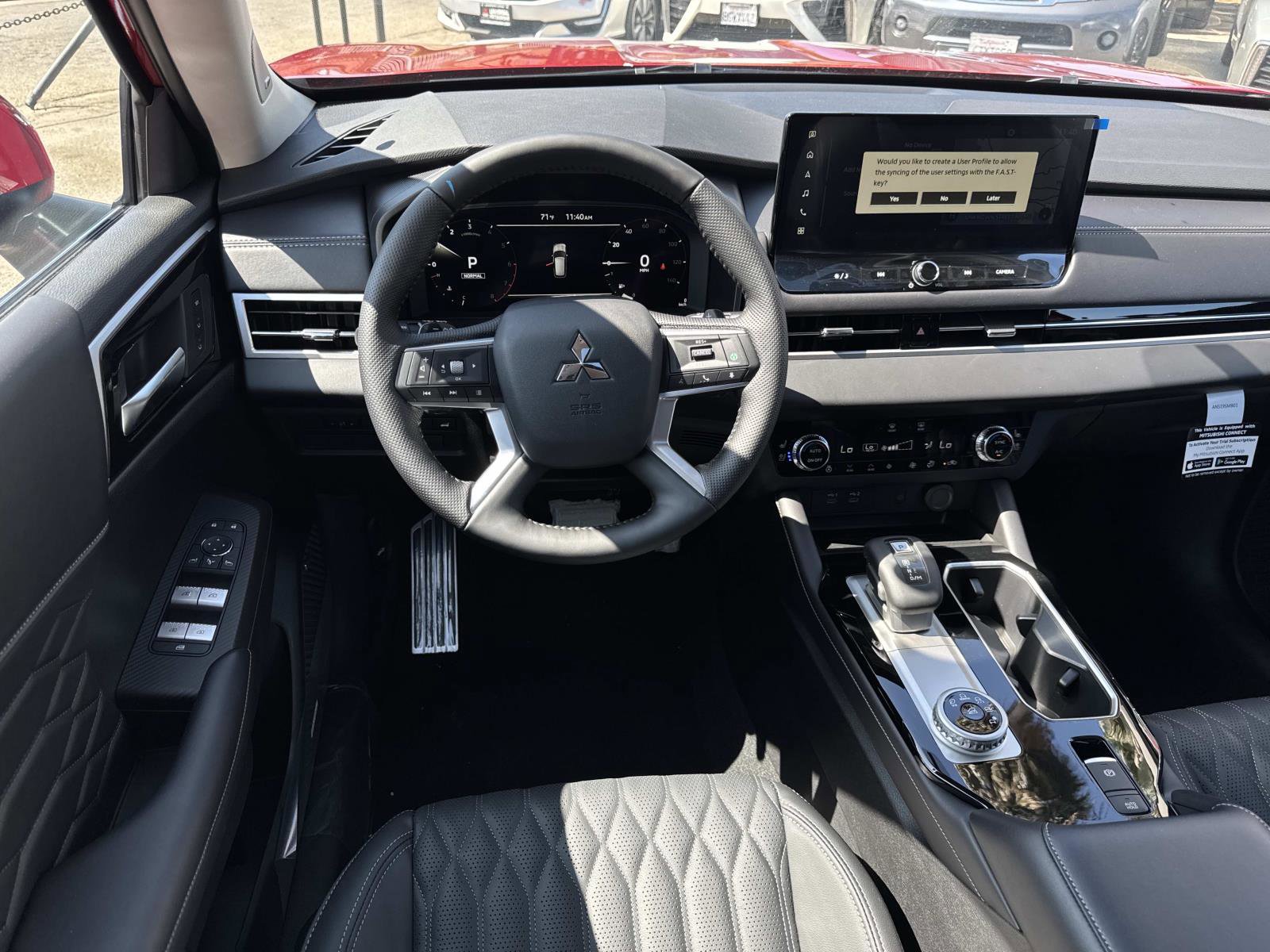 New 2025 Mitsubishi Outlander SEL image 10