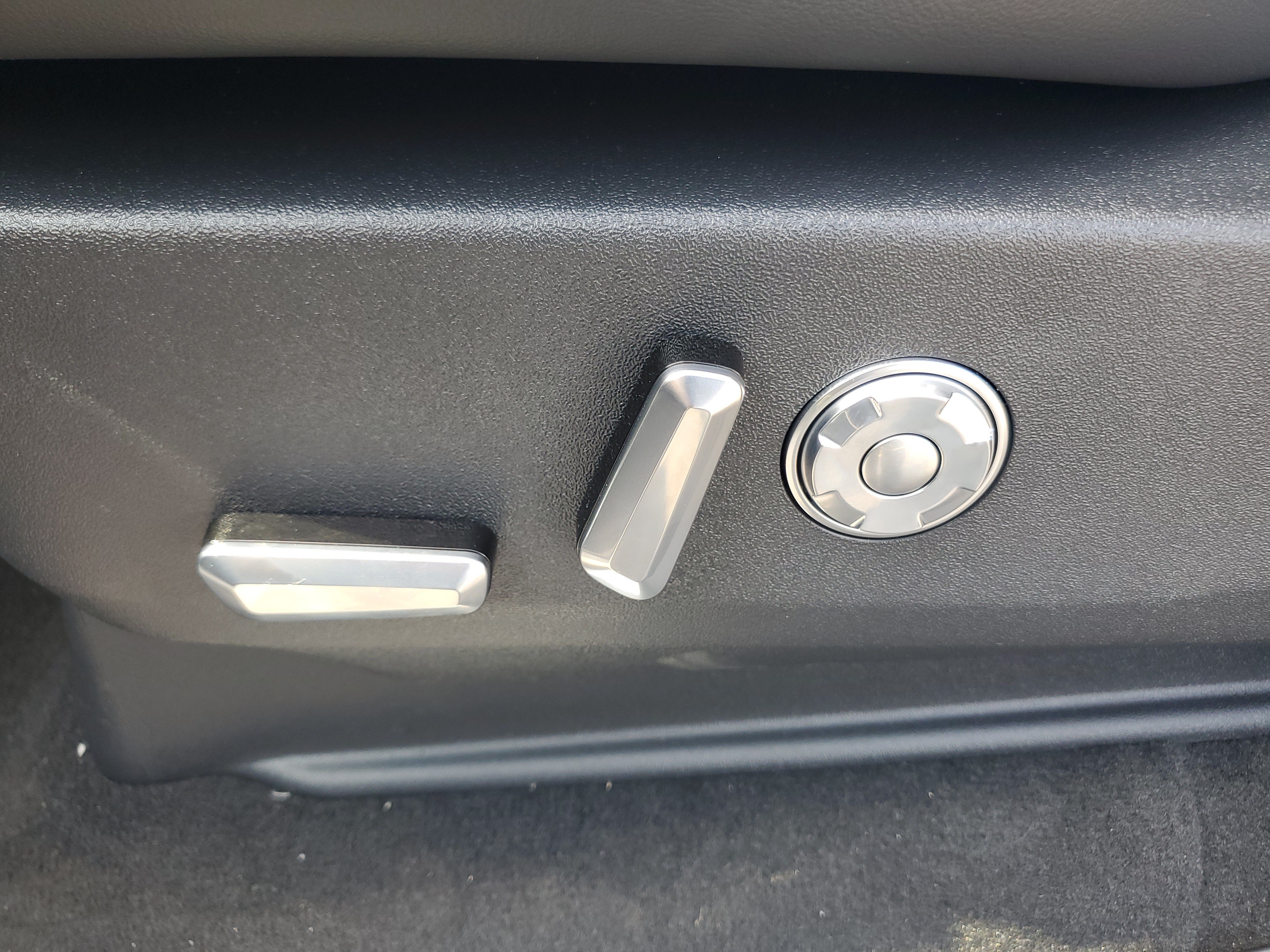 New 2027 Lincoln Navigator L Reserve AWD/4WD image 13