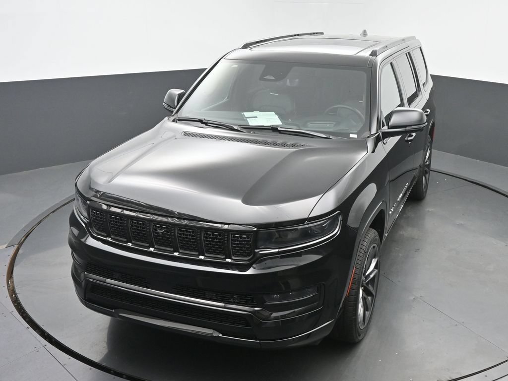 Used 2025 Jeep Grand Wagoneer Series III w/ Rear Seat Video Group 1 AWD/4WD image 38