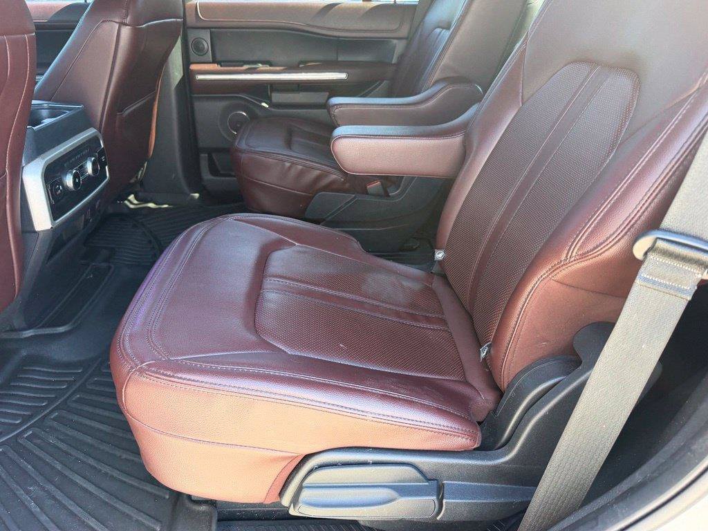Used 2022 Ford Expedition Limited RWD image 11
