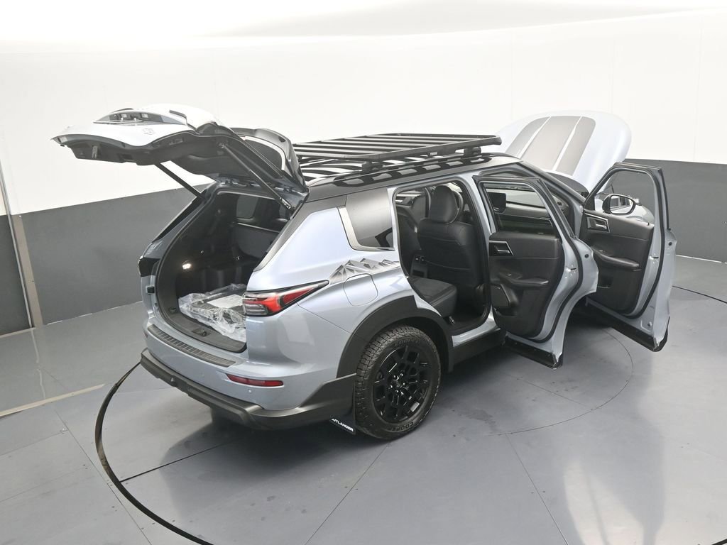New 2025 Mitsubishi Outlander AWD image 80