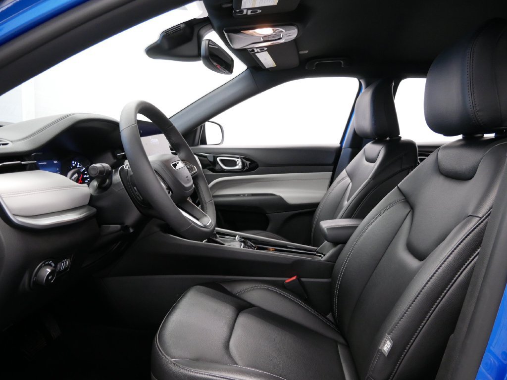 New 2026 Jeep Compass Limited AWD/4WD image 13
