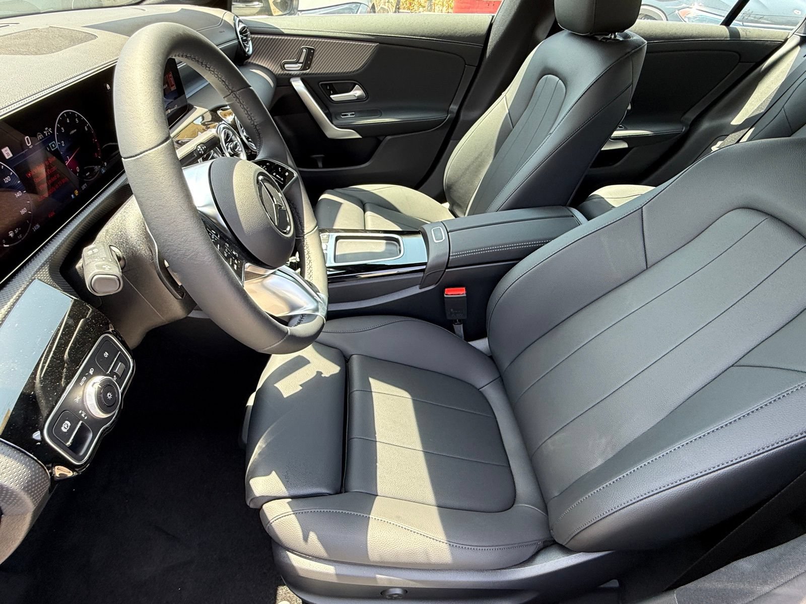 New 2025 Mercedes-Benz CLA 250 image 18