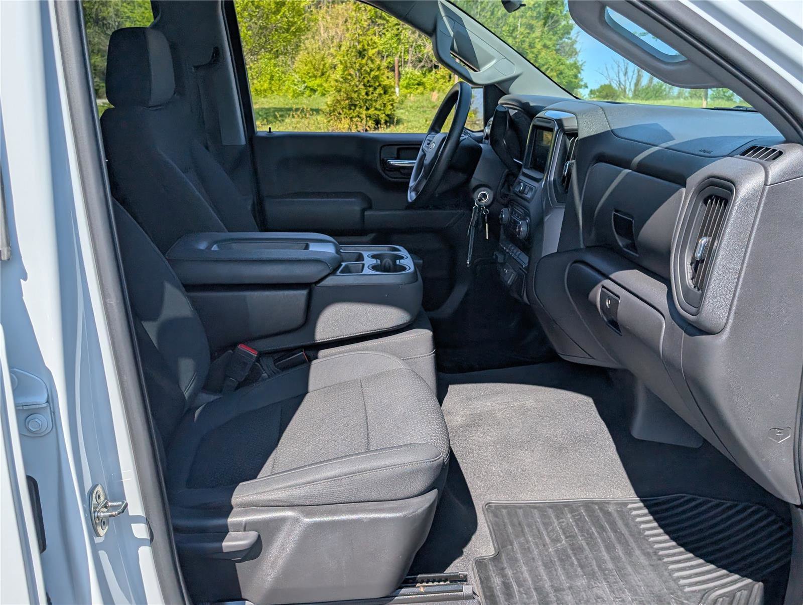 Used 2022 Chevrolet Silverado 1500 Custom AWD/4WD image 10