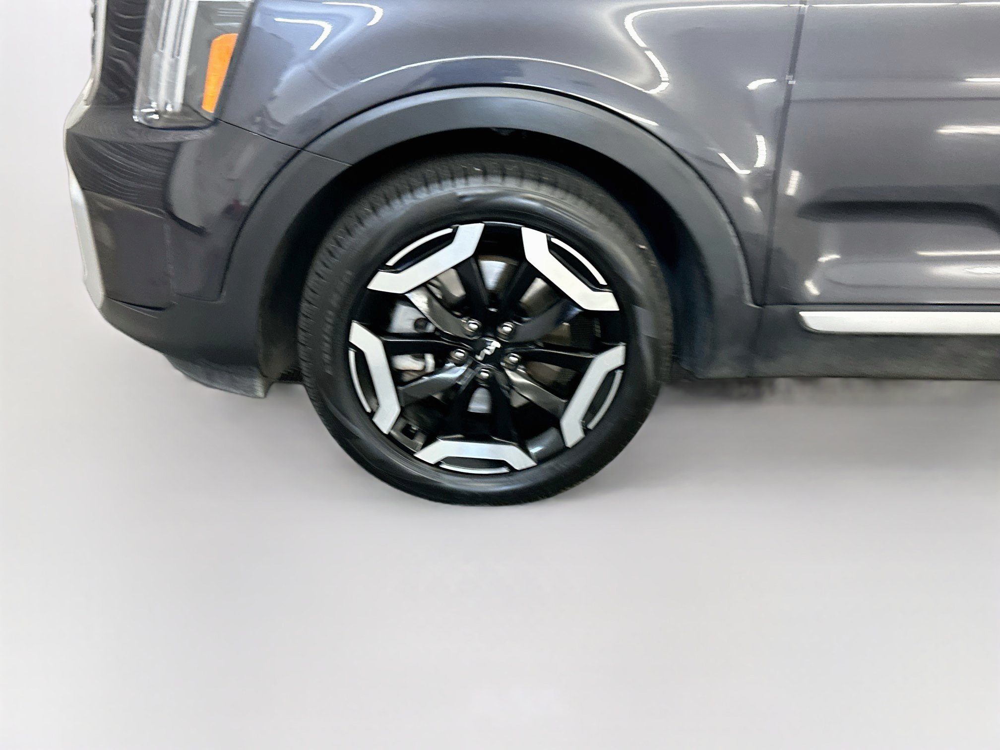 Used 2025 Kia Telluride S AWD/4WD image 11
