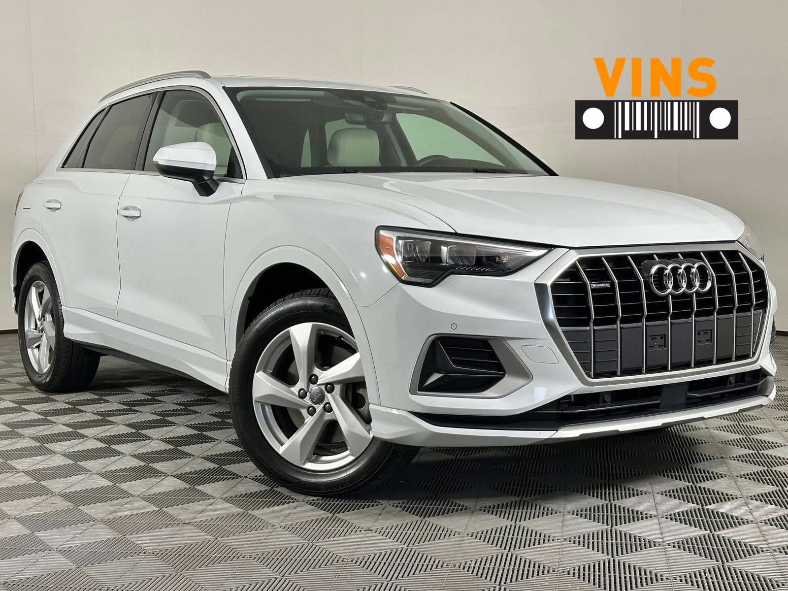 Used 2019 Audi Q3 2.0T Premium w/ Convenience Package