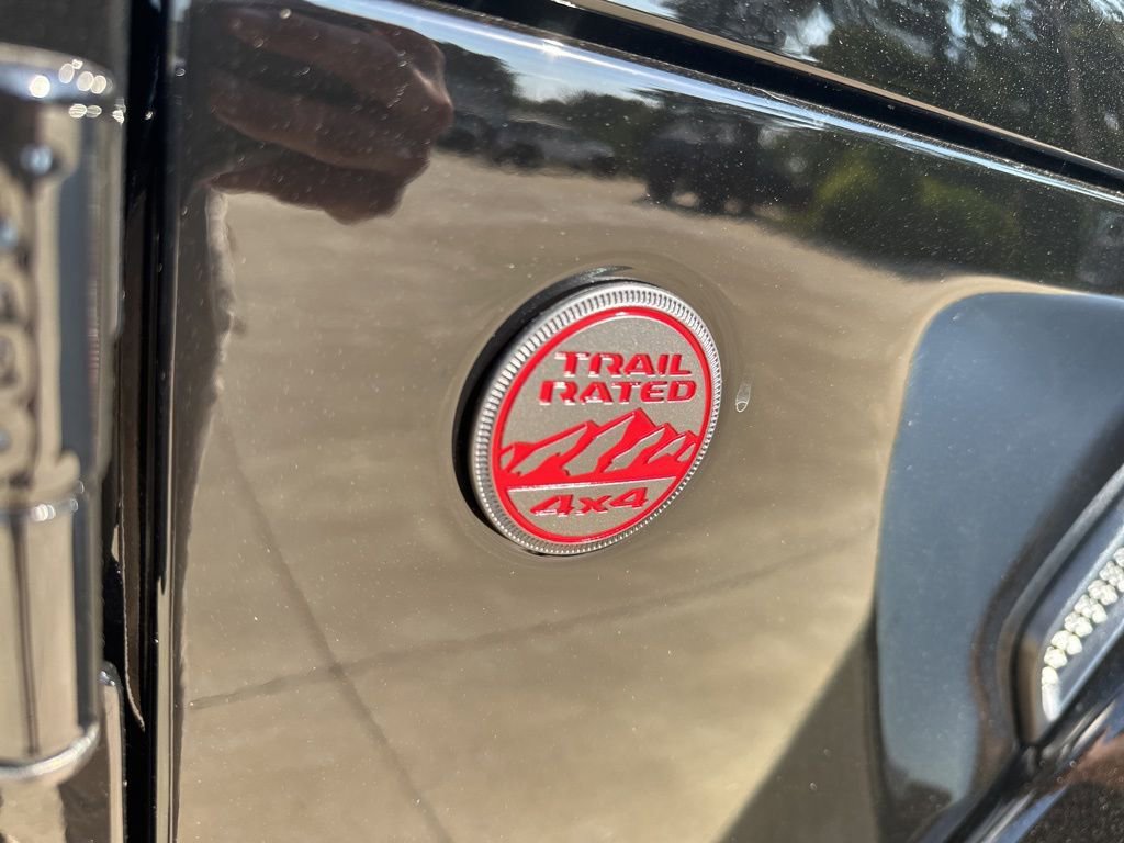 New 2025 Jeep Gladiator Rubicon image 12