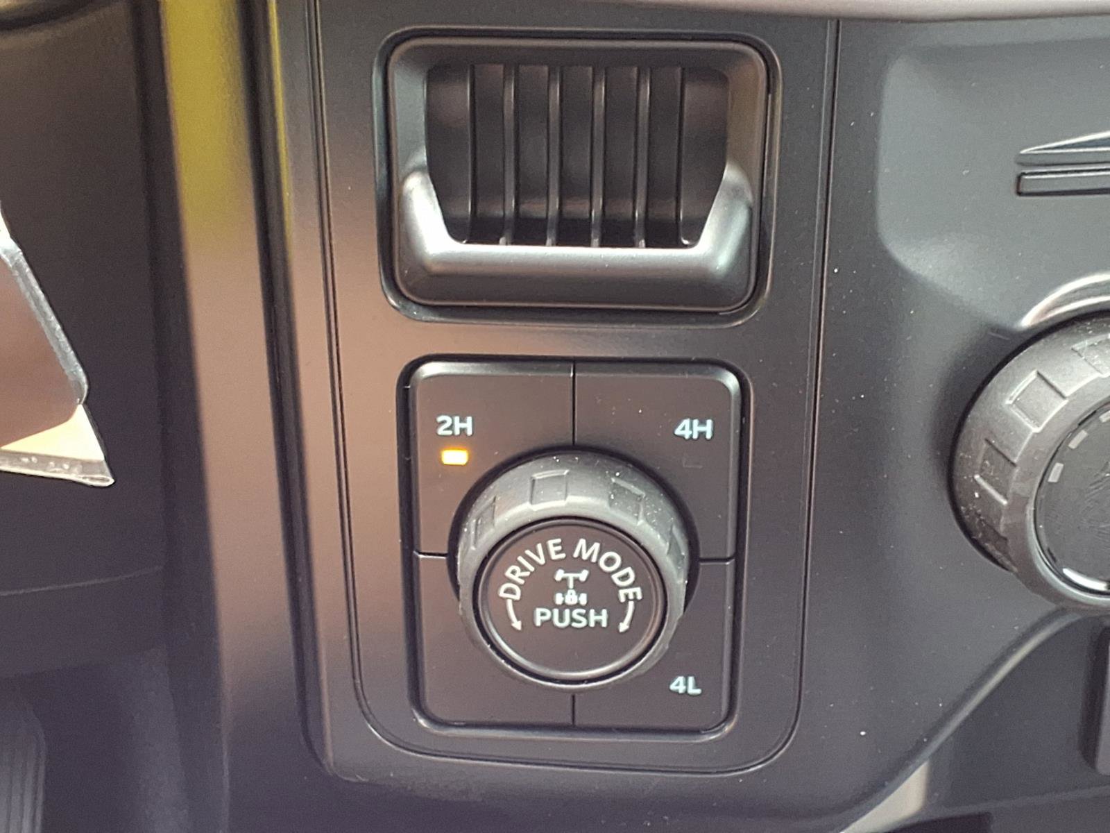 Used 2025 Ford F150 XL w/ Equipment Group 103A High AWD/4WD image 10