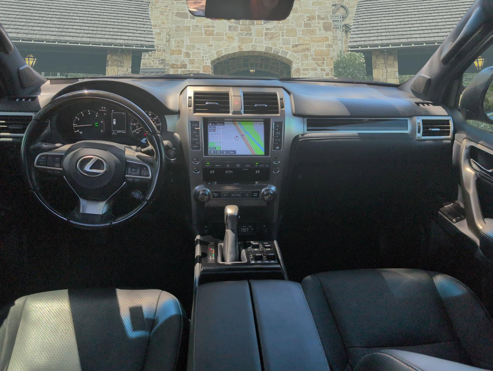Certified 2021 Lexus GX 460 Luxury w/ Sport Design Package AWD/4WD image 19