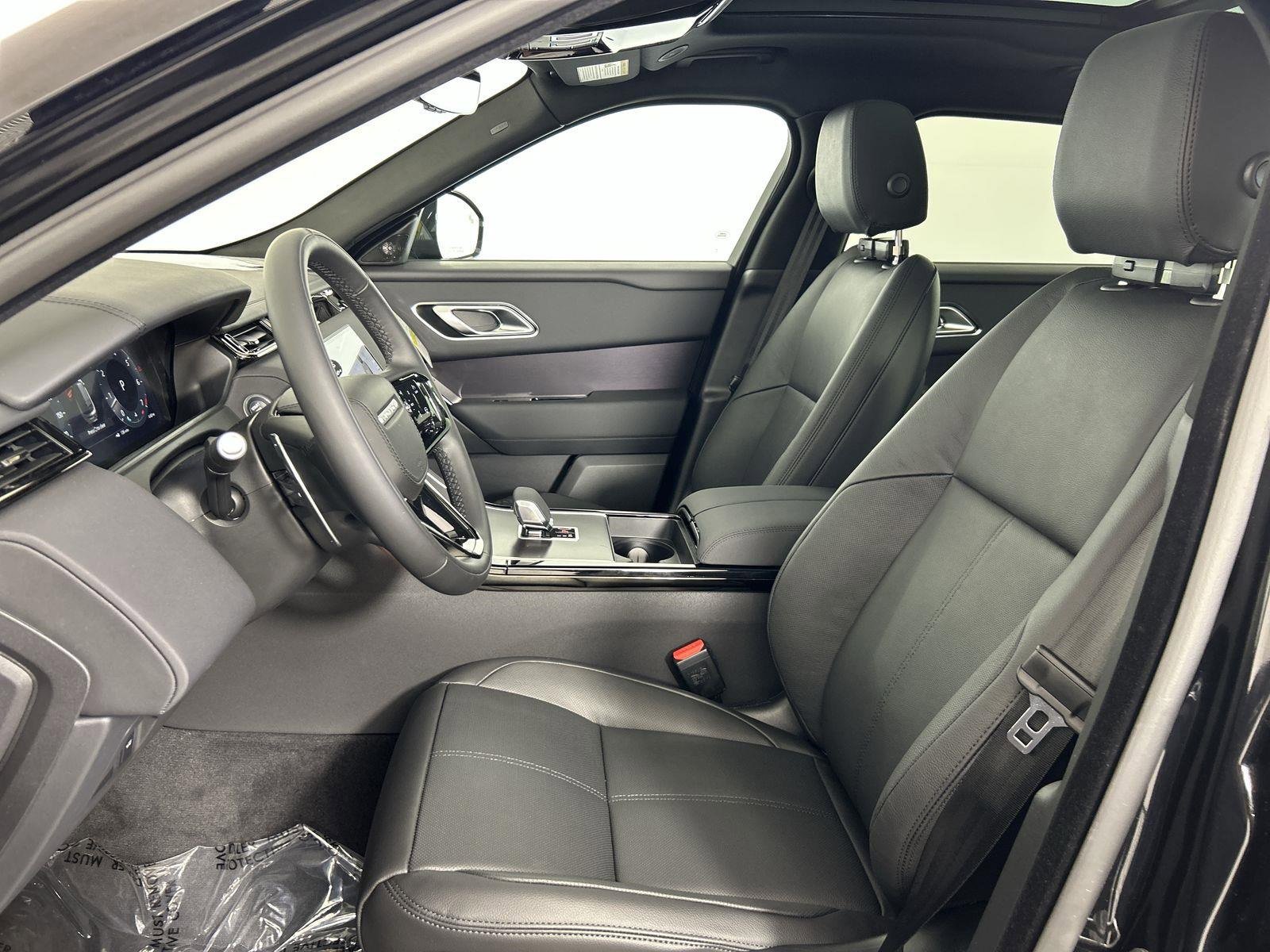 Certified 2026 Land Rover Range Rover Velar Dynamic SE image 23