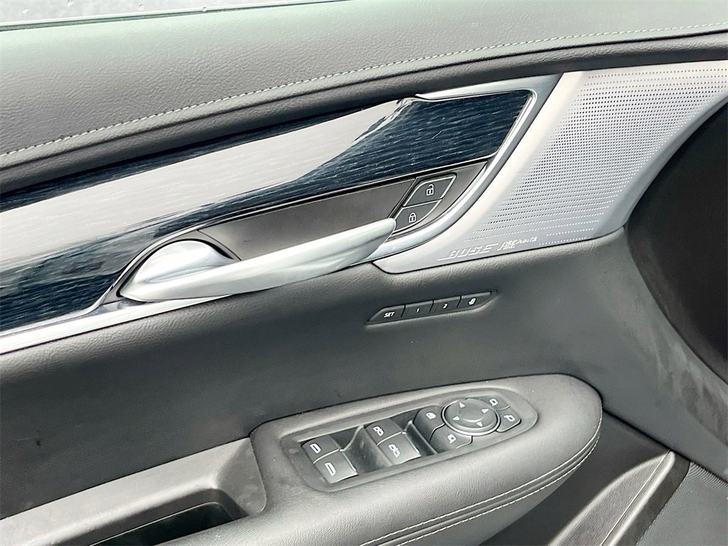 Certified 2025 Cadillac XT5 Premium Luxury image 17