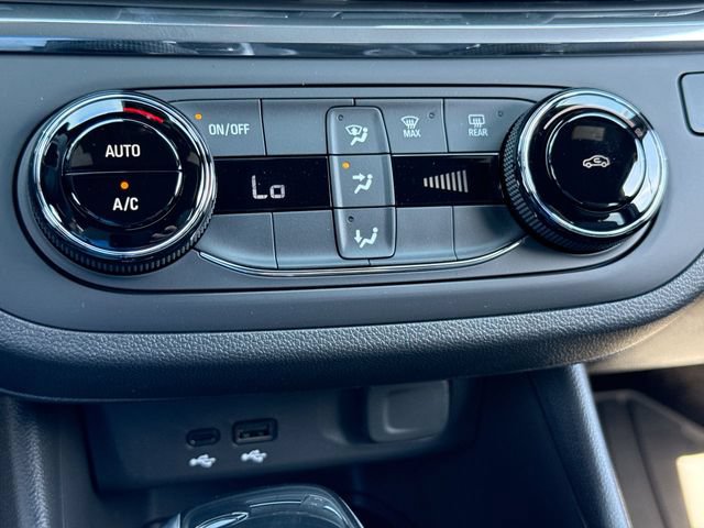 New 2026 Buick Envista Sport Touring FWD image 18