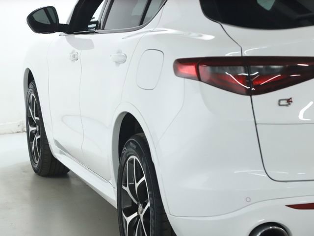 Used 2020 Alfa Romeo Stelvio Ti Sport w/ Quick Order Package 22S Sport image 15