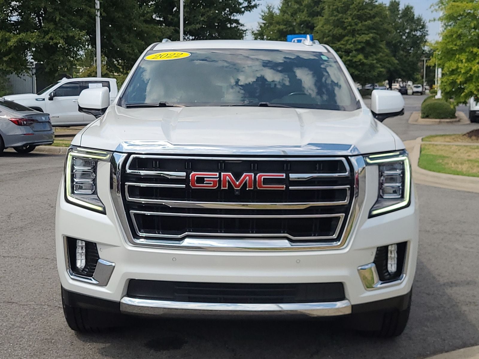 Used 2022 GMC Yukon SLT AWD/4WD image 8