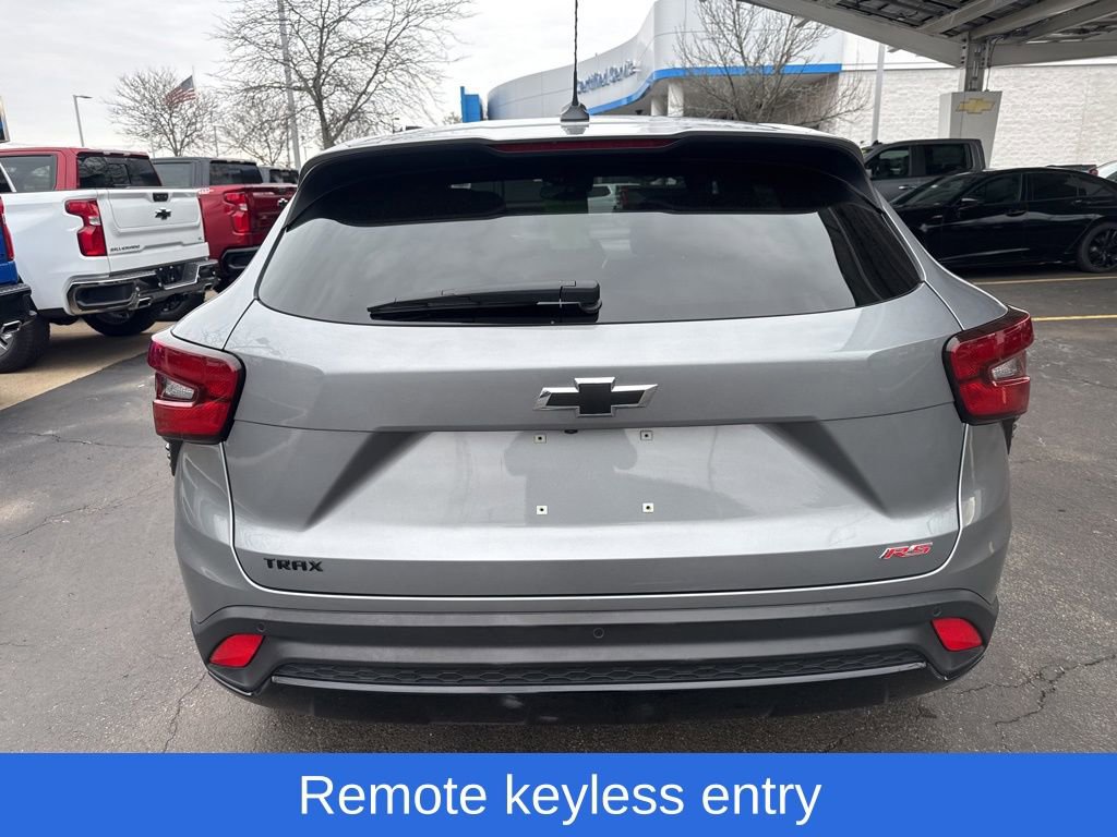 Certified 2024 Chevrolet Trax RS w/ Sunroof Package image 7