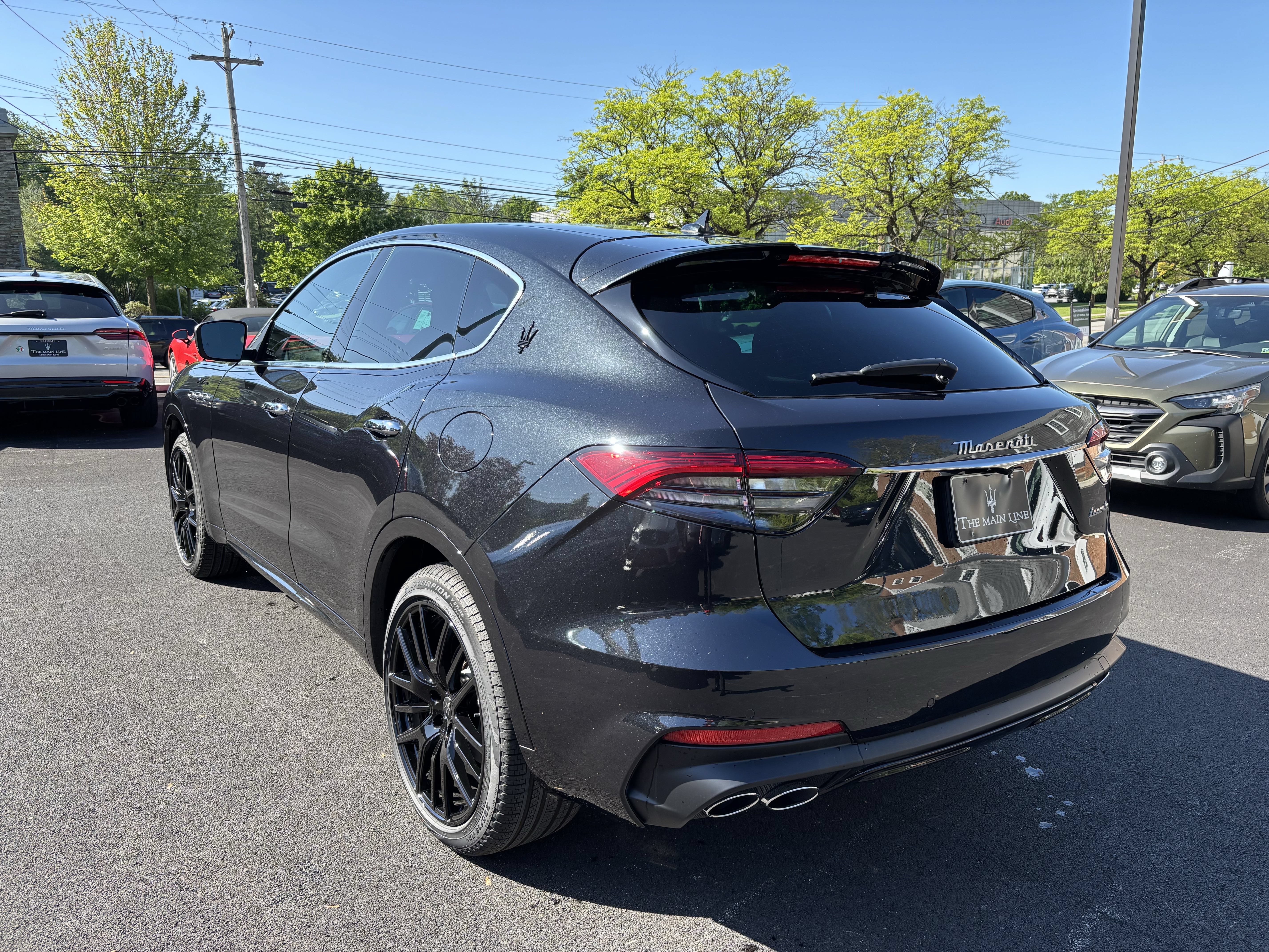 Used 2024 Maserati Levante Modena Ultima AWD/4WD image 3