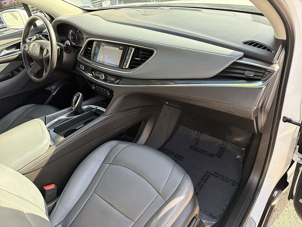 Used 2018 Buick Enclave Premium w/ LPO, Cargo Package FWD image 28