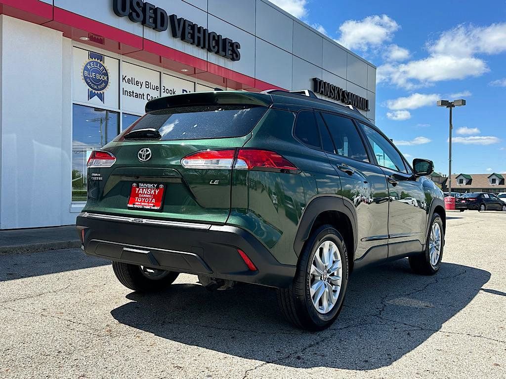 Certified 2023 Toyota Corolla Cross LE image 5