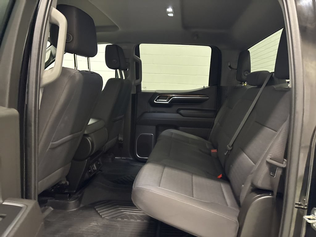 Used 2023 Chevrolet Silverado 1500 LT AWD/4WD image 11