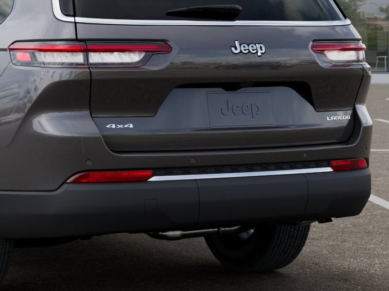 New 2026 Jeep Grand Cherokee L Laredo AWD/4WD image 13
