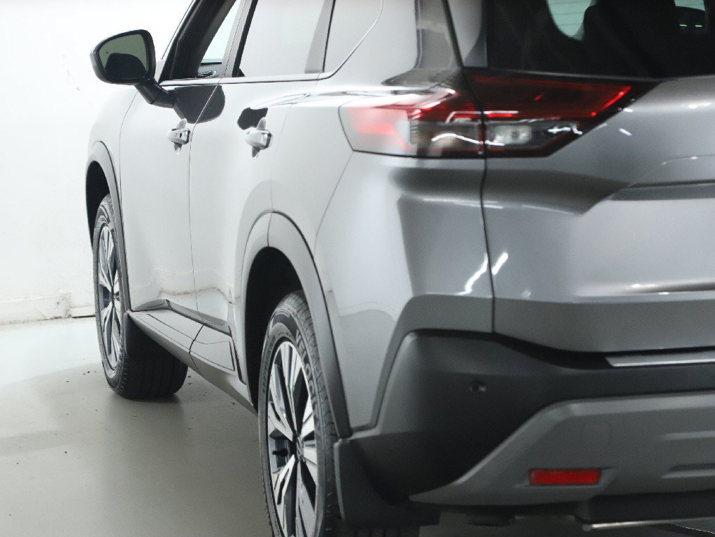 Certified 2023 Nissan Rogue SV AWD/4WD image 43