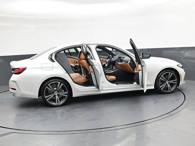 Used 2023 BMW 330i Sedan w/ Premium Package RWD image 36