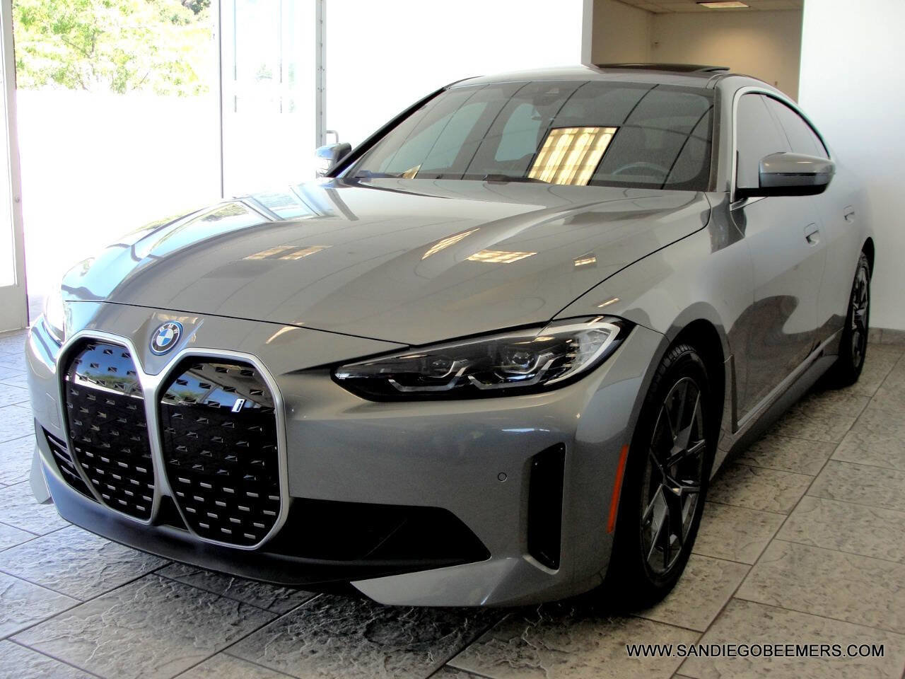 Used 2023 BMW i4 eDrive40 image 46