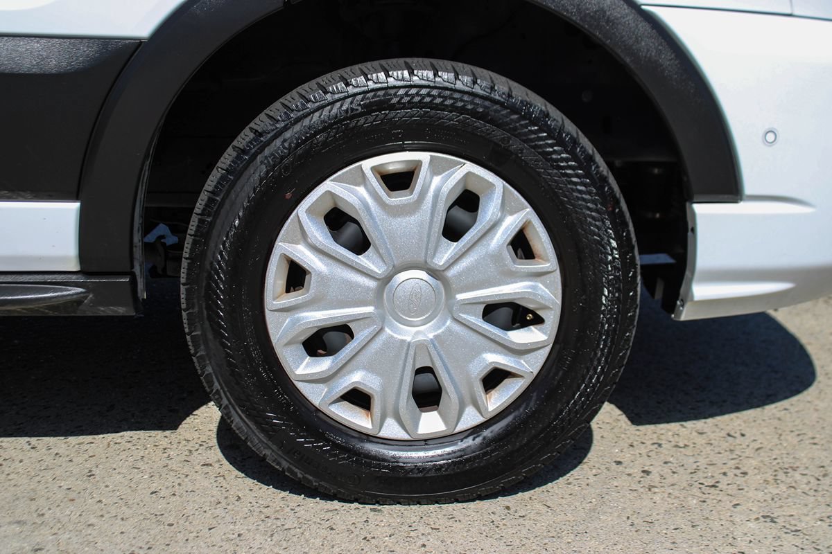 Used 2023 Ford Transit 350 XLT RWD image 40