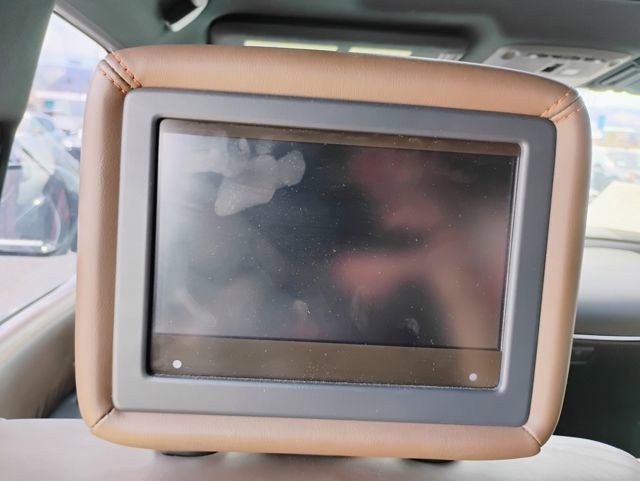 Used 2019 Nissan Armada Platinum w/ Captain's Chairs Package image 16