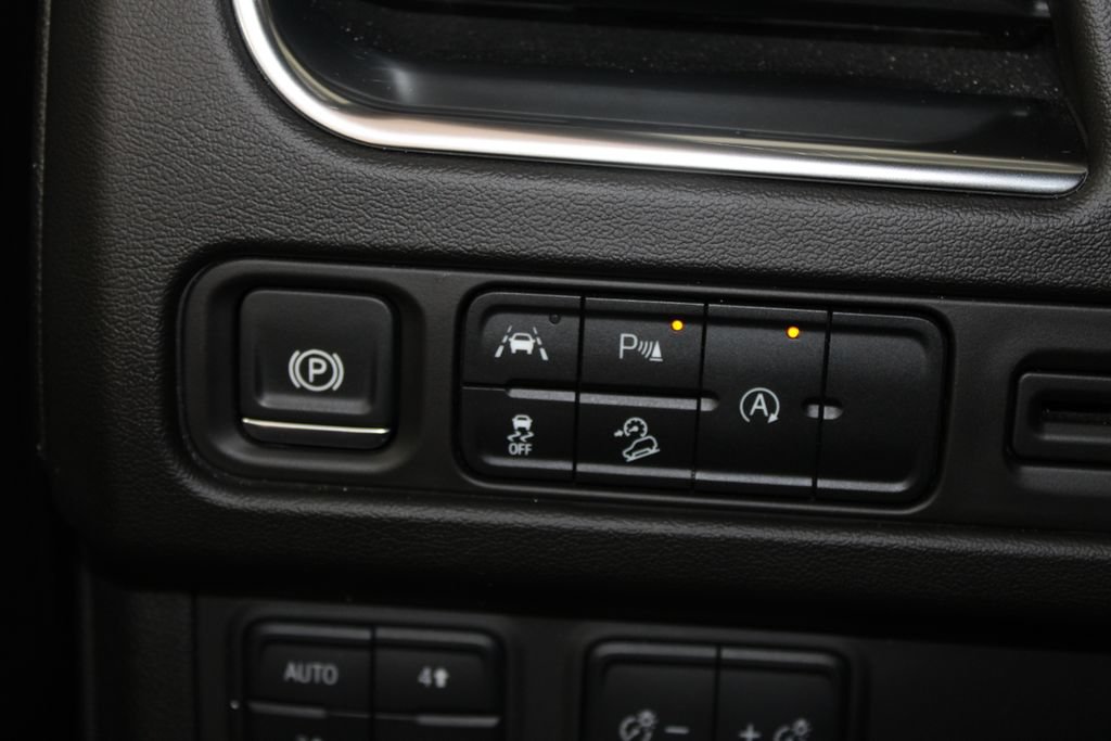 Used 2024 Chevrolet Suburban Premier AWD/4WD image 47