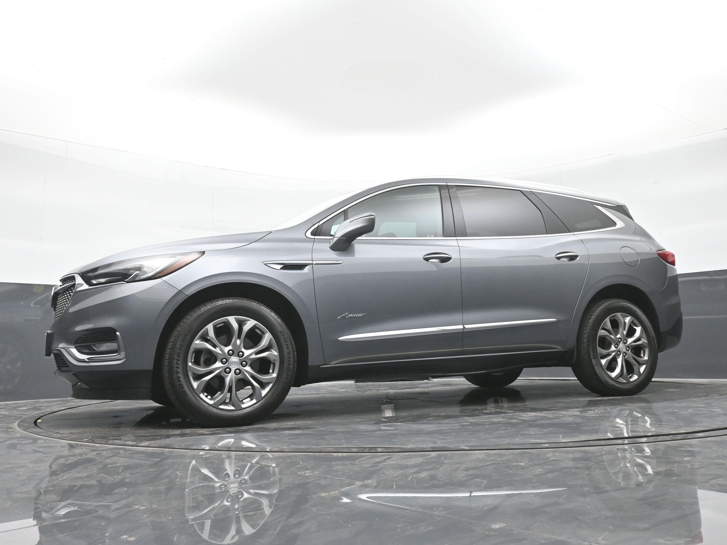 Used 2019 Buick Enclave Avenir w/ Avenir Technology Package image 42