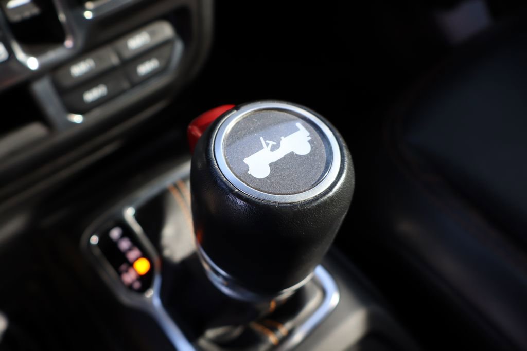 Used 2020 Jeep Wrangler Unlimited Sahara image 27