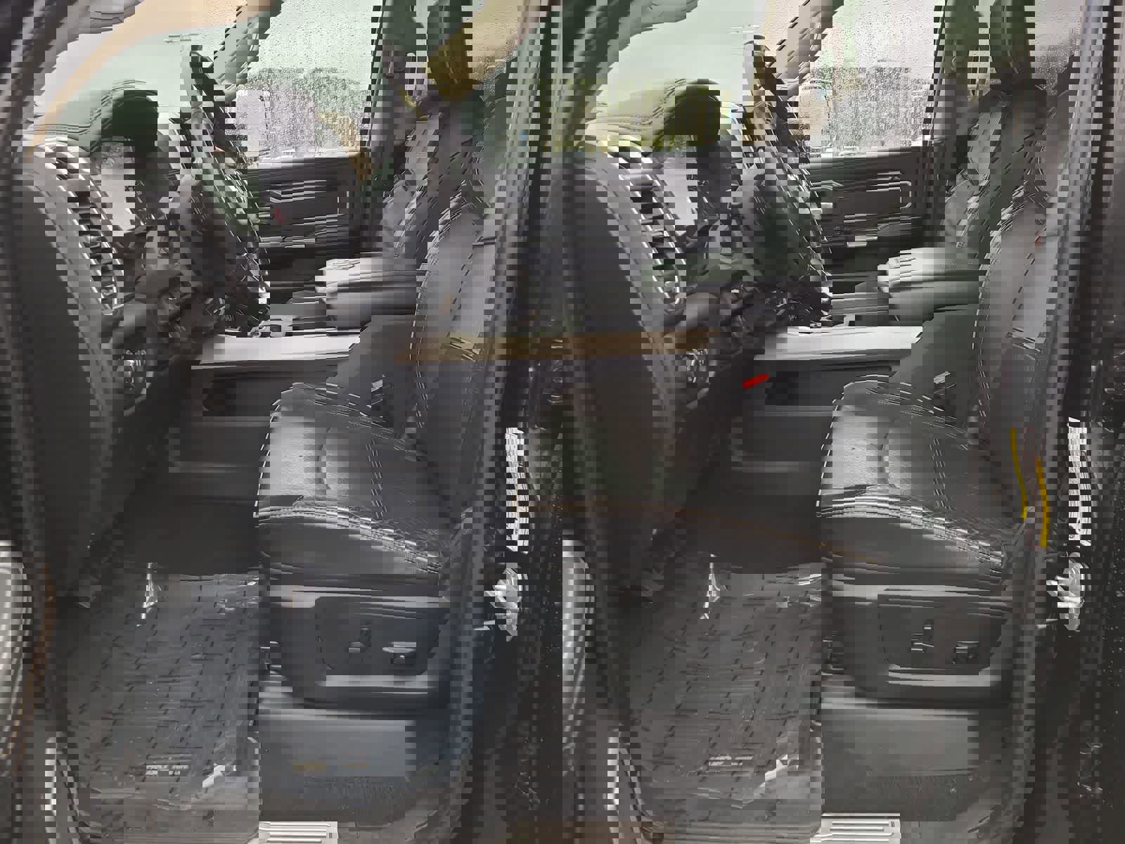 Used 2019 RAM 3500 Laramie image 19