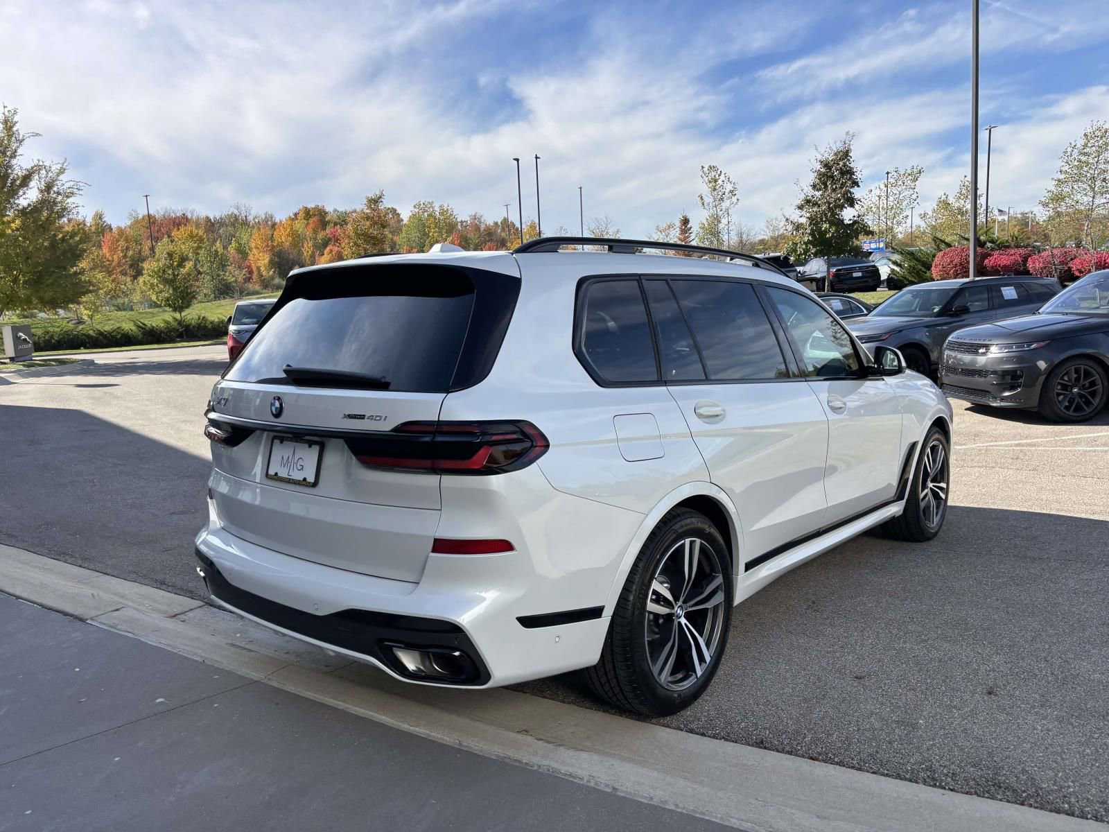 New 2026 BMW X7 xDrive40i w/ M Sport Package image 7