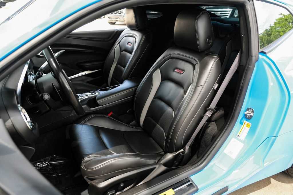 Used 2023 Chevrolet Camaro SS RWD image 36