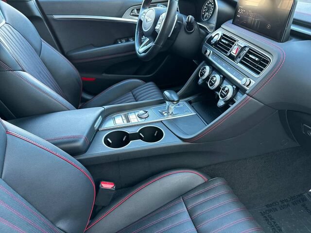 Used 2023 Genesis G70 2.0T w/ Sport Prestige Package RWD image 17