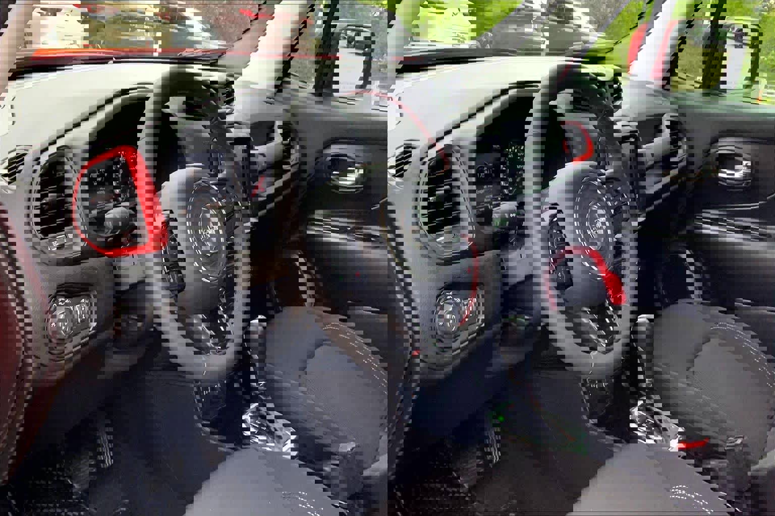 Used 2022 Jeep Renegade Latitude image 17