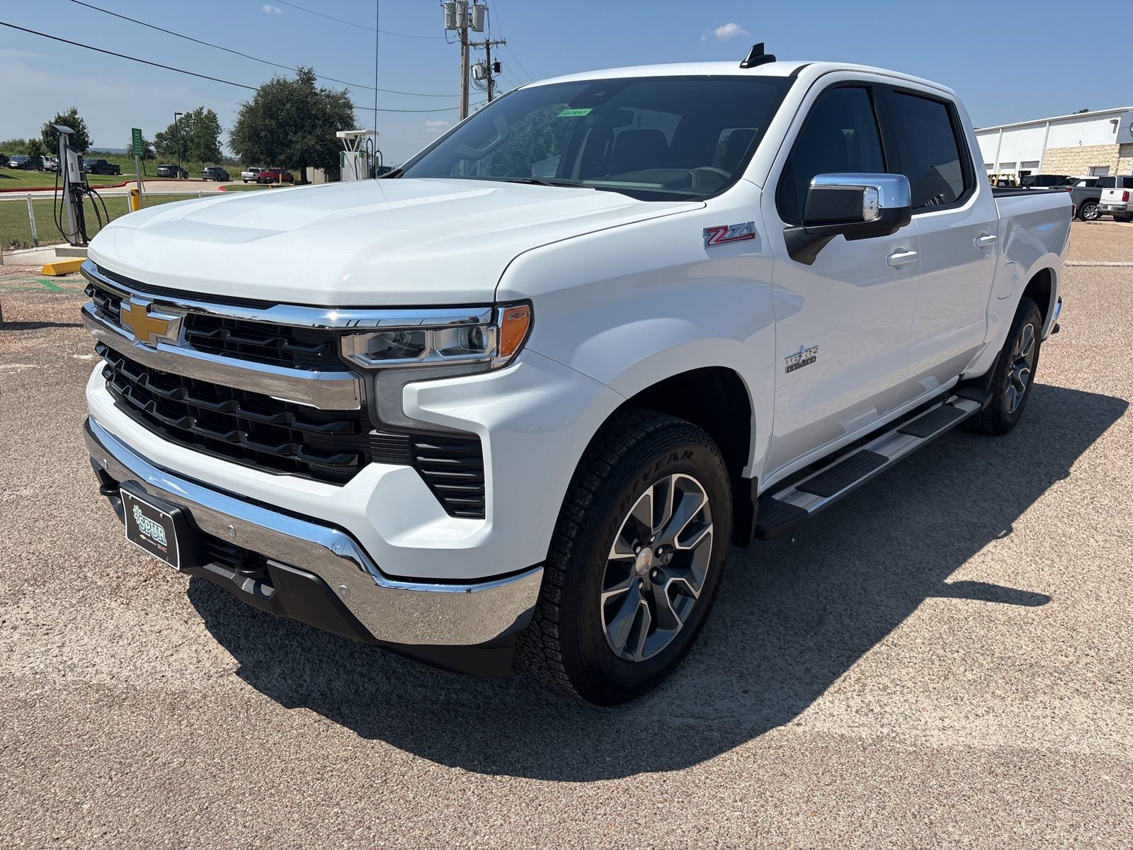 New 2026 Chevrolet Silverado 1500 LT w/ Z71 Off-Road Package image 4