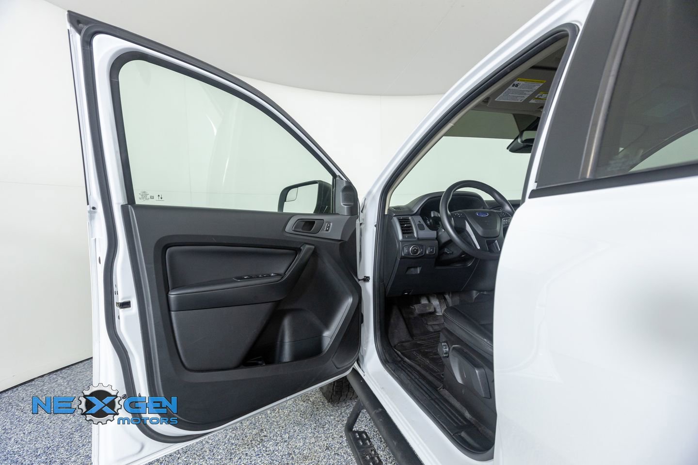 Used 2023 Ford Ranger XL AWD/4WD image 9